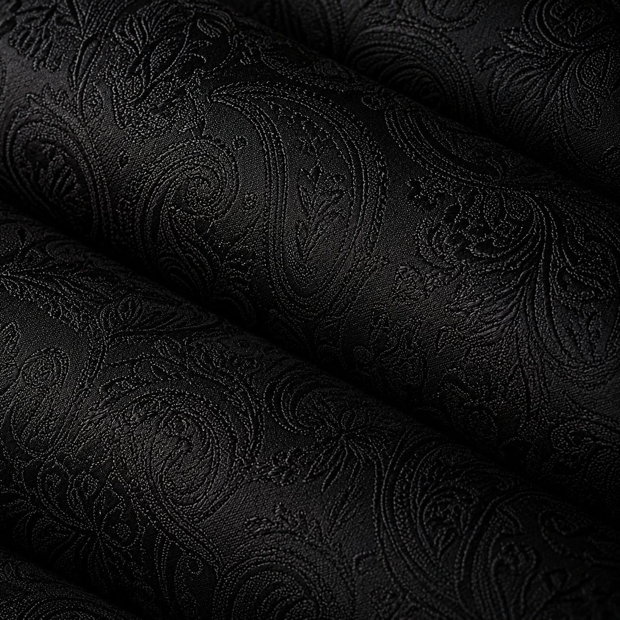 Obsidian Black Paisley Tie Set
